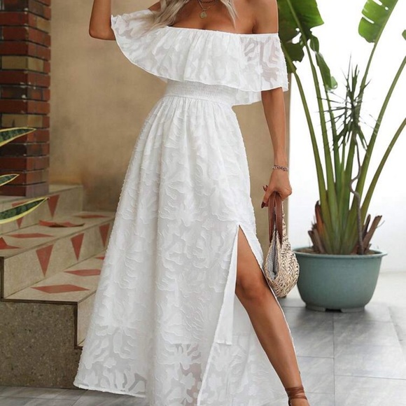 SHEIN Strapless White Lace Dress - Picture 2 of 4